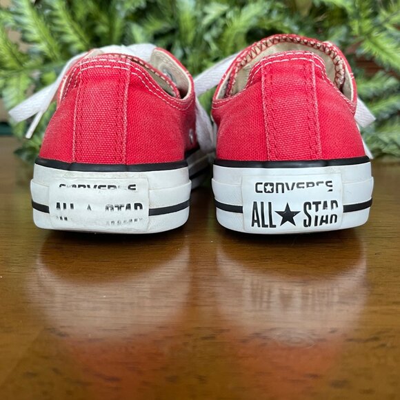Converse Chuck Taylor All Star Red Low-Top Canvas Sneakers Mens 5 / Womens 7 - Picture 4 of 13
